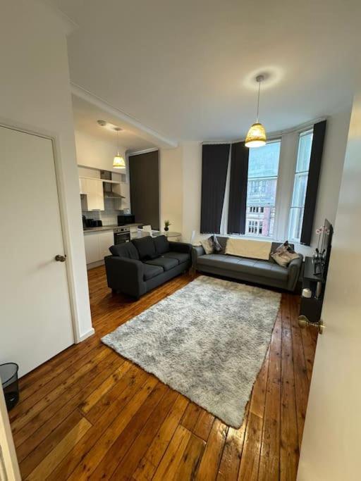 דירות Sleep 6 -Sheffield-George Street Gs202 מראה חיצוני תמונה