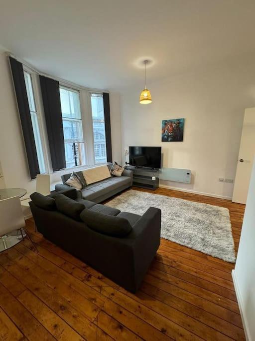 דירות Sleep 6 -Sheffield-George Street Gs202 מראה חיצוני תמונה